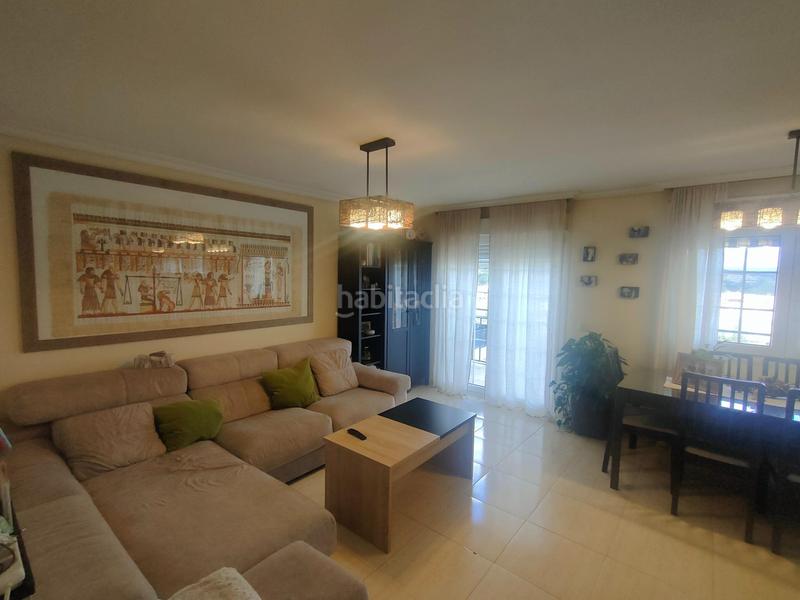 Foto 6c1616cd-2d20-4e2a-80c9-75466646346d. Maison jumelée avec parking piscine dans Guadalix de la Sierra