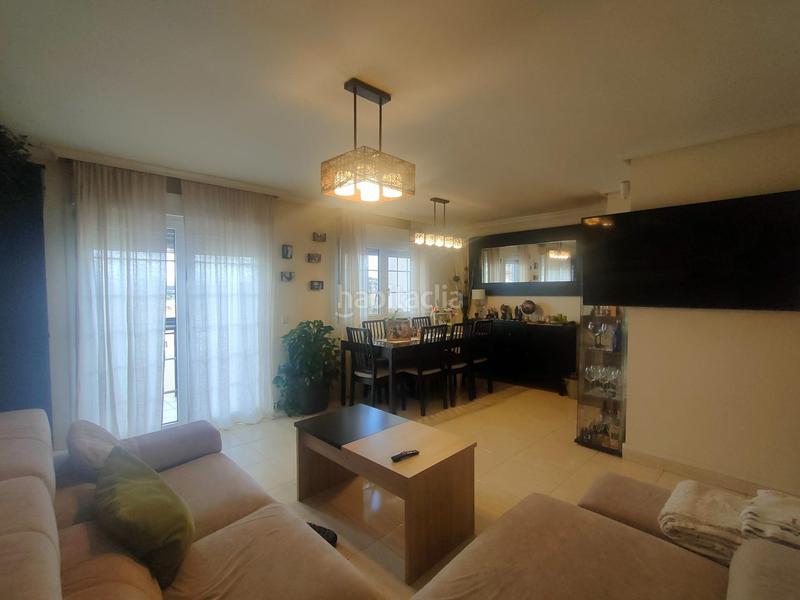 Foto 76d8307d-2b71-45f5-bc67-857639d37598. Maison jumelée avec parking piscine dans Guadalix de la Sierra