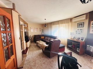 Appartement à San José-Buenos Aires. Amplio piso exterior con terrazas en pinto, madrid  oportunidad