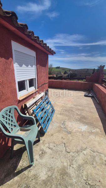 Foto b81ec2f8-0fb8-4d9c-aaff-616336dd741b. Masia amb aparcament a Villar de Argañán