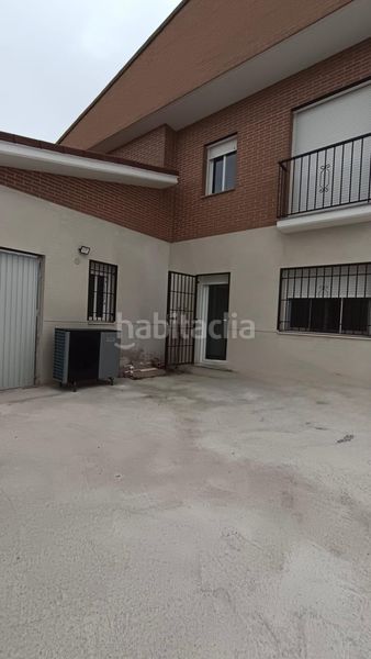 Foto bd91cec5-7ff8-43d9-9677-320dd331c369. Casa pareada en Novés
