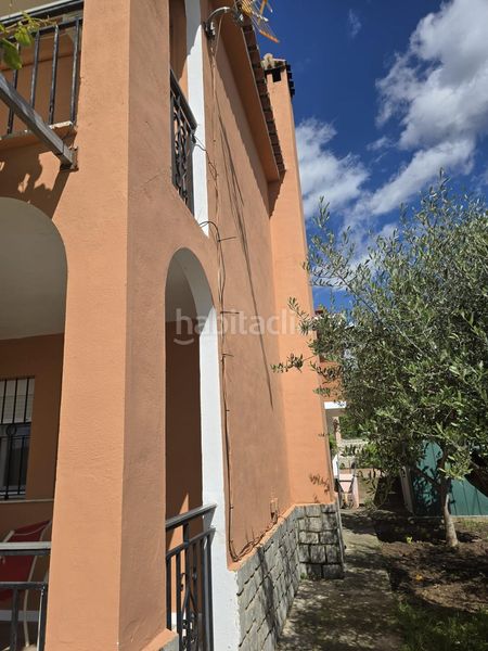 Foto 1cd1f96c-f8e5-4302-8721-c06d4c87e147. Xalet amb piscina a Viver