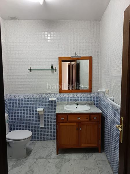 Foto f4869ee8-cf3d-478b-980f-45f096695007. Planta baixa amb calefacció aparcament a Quero