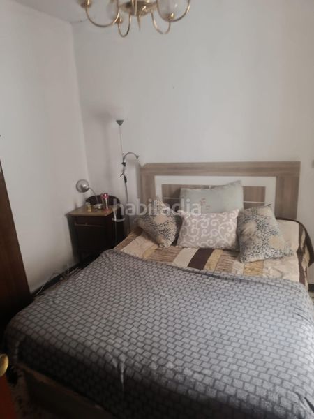 Foto ecbddf64-8303-42d7-b5ef-25bf9b0ef7b4. Casa adosada en Hellín