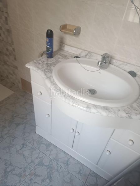 Foto f5659a6d-3aef-4319-b319-221f34703b92. Casa adosada en Hellín