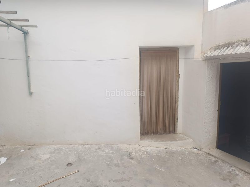 Foto f9582ea8-8efa-45ee-bda2-f19a293d96c4. Casa adosada en Hellín