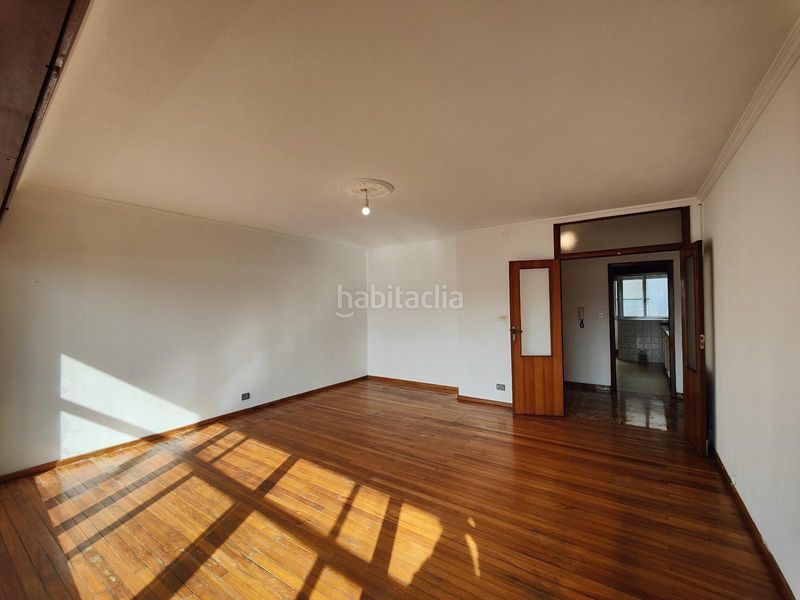 Foto 82b4c819-ab24-487a-82f9-16b451c29e4e. Piso en Rianxo