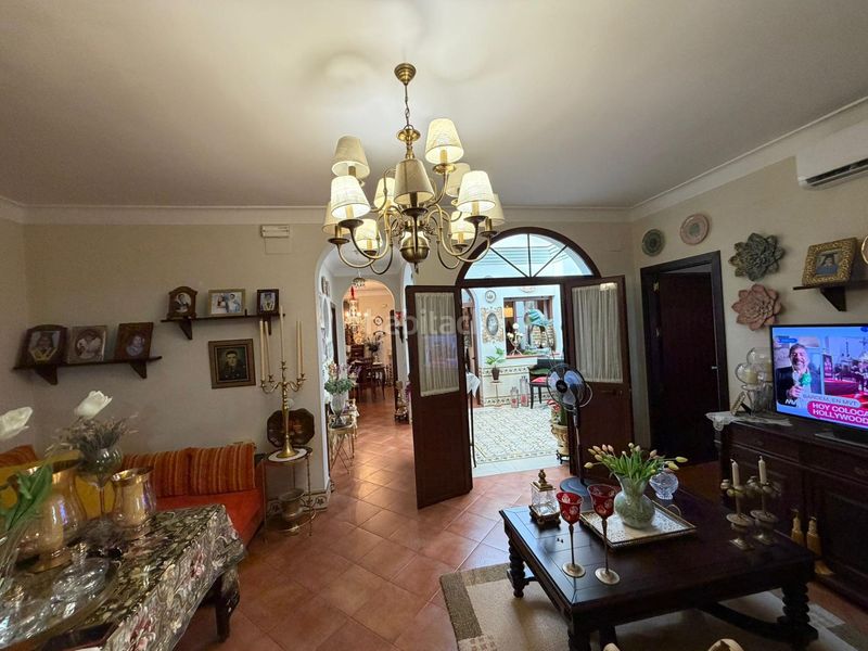 Foto d889c9f0-918a-45f5-8cf6-f333babb6ebb. Casa adossada a Lepe