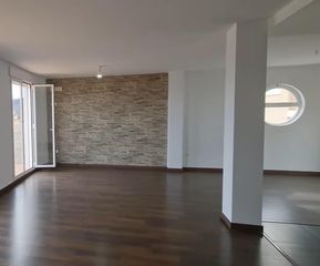 Casa adossada a Ador
