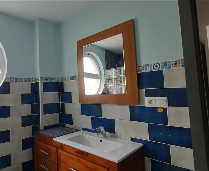 Foto 881c9237-53c0-4002-a985-599ad36f8568. Casa adossada a Ador