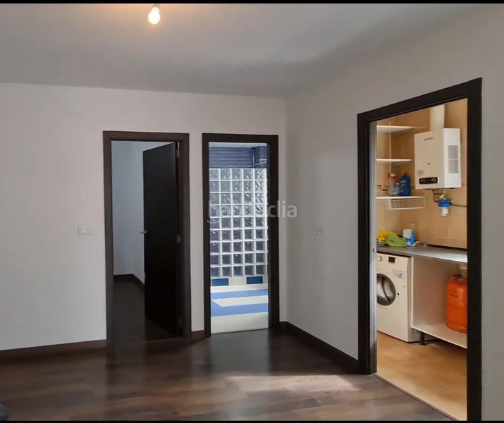 Foto 9cf47160-2b34-4a11-9256-660e1b77e318. Casa adossada a Ador