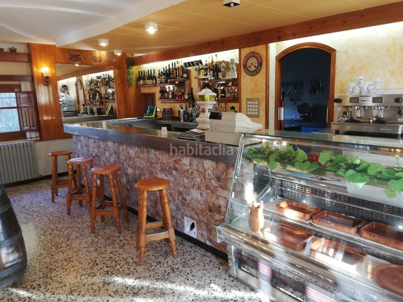 Foto e99b4628-2228-49d2-a556-0a5ab912047a. Casa amb calefacció a Flix
