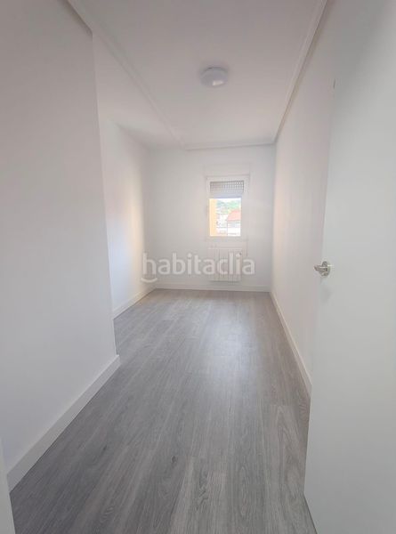 Foto 0ecc1fd5-4d1b-4350-838b-f2f152b594b3. Flat with heating in La Felguera Langreo