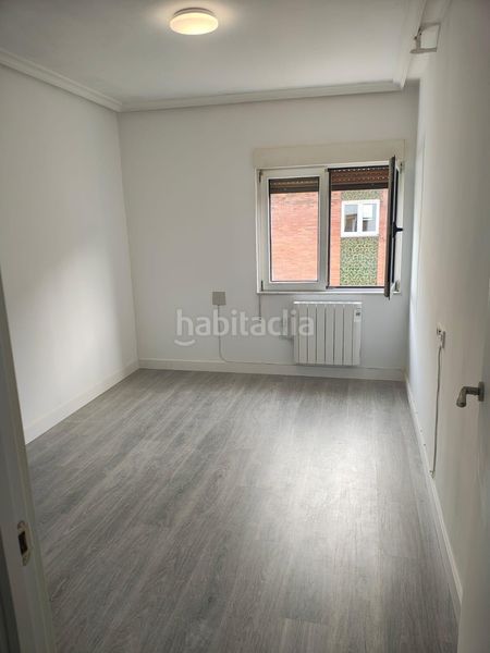 Foto 17ef5474-295e-451e-bad5-a9f85ea624bc. Flat with heating in La Felguera Langreo