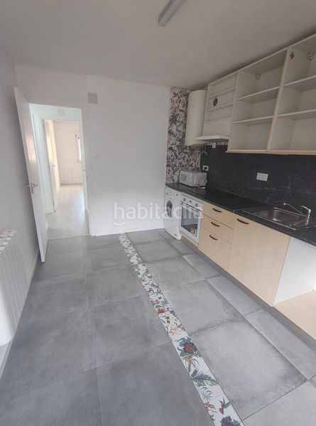 Foto a862e802-2f70-43eb-ab6e-104ee612f594. Flat with heating in La Felguera Langreo