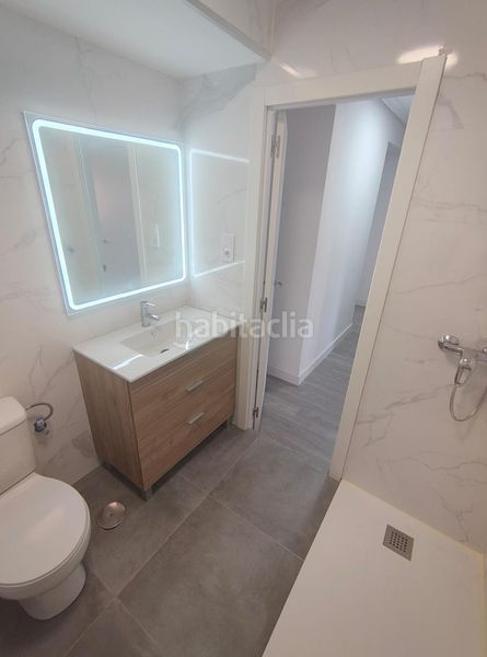 Foto dc6094f9-f3bb-4400-8a33-e75c613ede29. Flat with heating in La Felguera Langreo