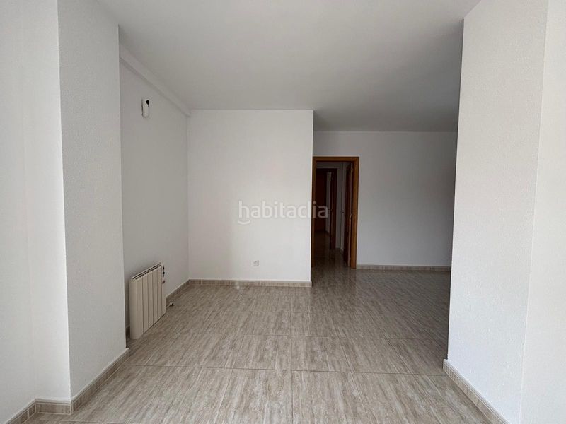 Foto 112111b3-5814-459a-ae0d-e006a3939836. Piso en Lominchar
