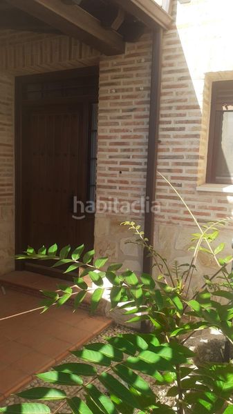 Foto 135bd122-a1f5-433b-912f-99aac099372a. Casa amb aparcament piscina a Consuegra