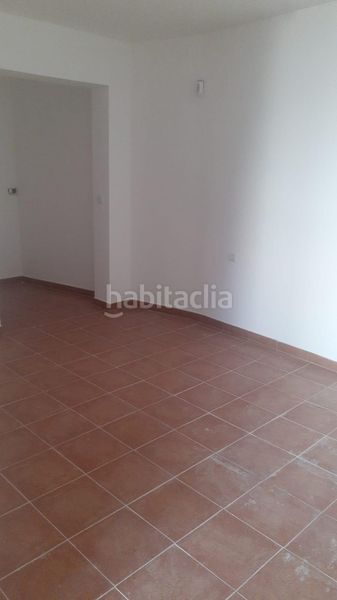 Foto 5d8856f9-78ae-4f25-93cd-ba5355ea8cba. Casa amb aparcament piscina a Consuegra