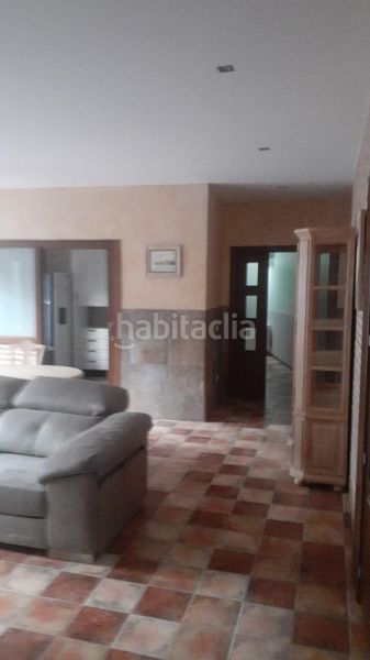 Foto b93d6f9b-7de9-4bb3-ba75-f9f94d925879. Casa en Consuegra