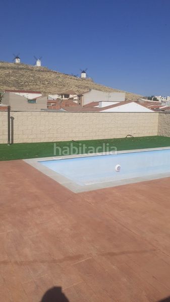 Foto e7b09125-3b83-4a9d-a586-7577206c6146. Casa amb aparcament piscina a Consuegra