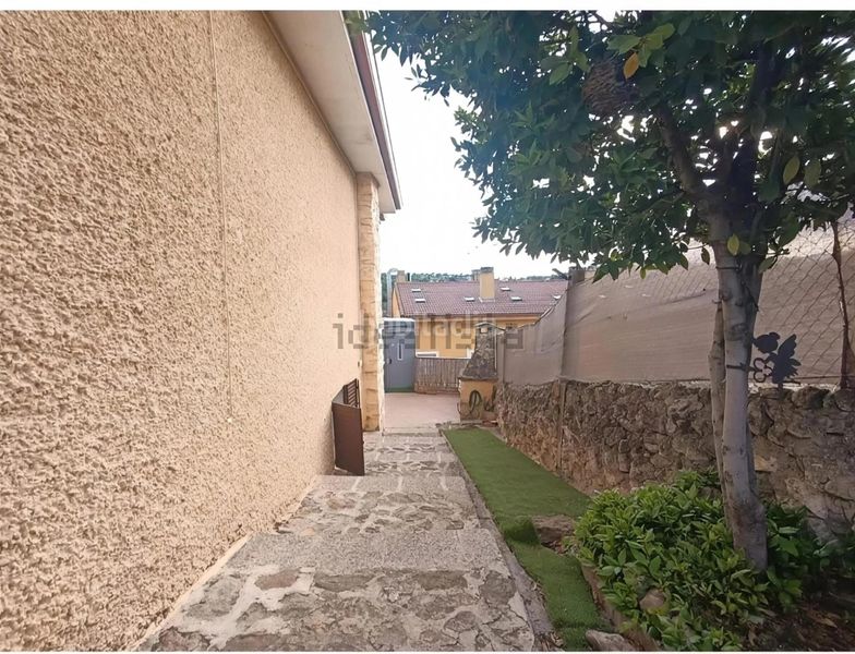 Foto 46ee54df-687f-4adc-812a-c2dc20461490. Chalet en Molar (El)