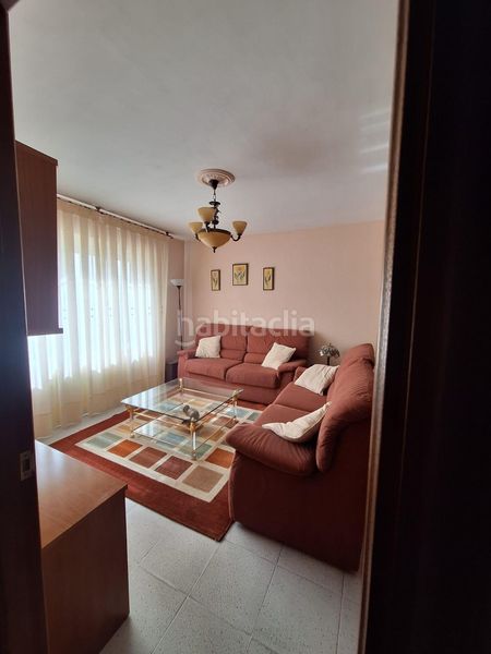 Foto bb2b8fcd-8d15-4dff-94a1-f67a9c955ca9. Casa adossada amb aparcament a Villoldo