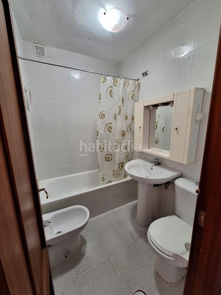 Foto c7a5f0ef-bf2e-4146-8d27-3e2b6b17f14b. Casa adossada amb aparcament a Villoldo