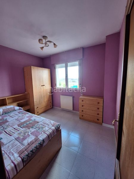 Foto db3992ed-ab4b-4d3c-a820-b56593ee5e43. Casa adossada amb aparcament a Villoldo