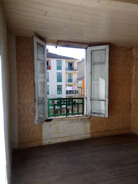 Foto ab15bae8-23d3-4a5d-a612-1288f2529b0e. Edificio in Casco Viejo Ourense