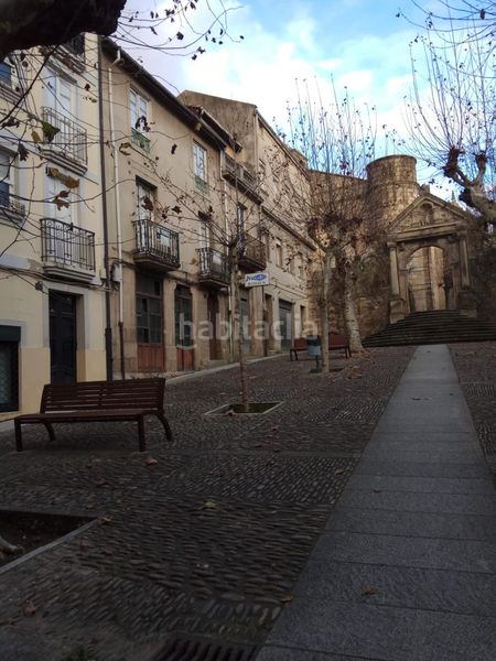 Foto beab1798-9786-4fc0-b6bc-0627a6d60129. Edifici a Casco Viejo Ourense