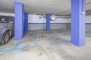 Aparcament cotxe  Ronda ibérica. Plaza de parking en ronda ibérica