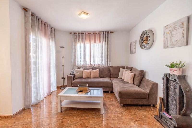 Foto 3a82b9fb-d0a1-4dea-973a-e3aee0157677. Casa  independiente en vilanova, luminosa, espaciosa y lista para entrar a vivir en Vilanova i la Geltrú