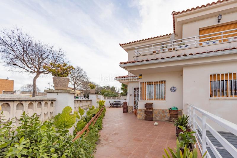 Foto 3b4a9147-d712-43d1-86f1-672cfb6da94e. Casa  independiente en vilanova, luminosa, espaciosa y lista para entrar a vivir en Vilanova i la Geltrú