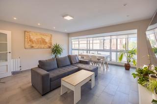 Pis a Sant Joan. Espacio, funcionalidad y luz natural a pocos minutos del mar