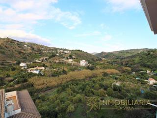 Casa a Tolox. Se vende casa de 500m en tolox
