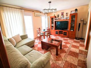 Appartement  N/a. Se vende piso bajo reformado en pleno centro de alhaurín el gran