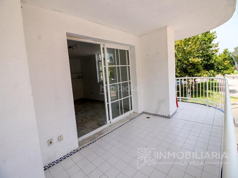 Foto 544323fb-65e3-48a7-9eab-afcc3a753149. Piso gran piso con terraza y piscina en Castillo Sohail - Myramar Fuengirola