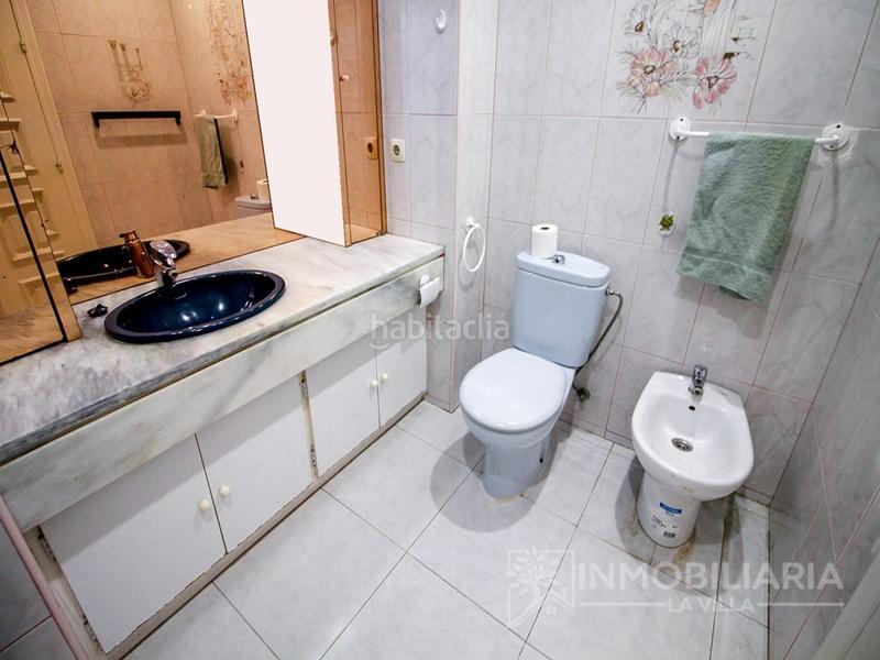 Foto d9ed870c-9620-4cf3-8ad0-eeb089e73840. Piso gran piso con terraza y piscina en Castillo Sohail - Myramar Fuengirola