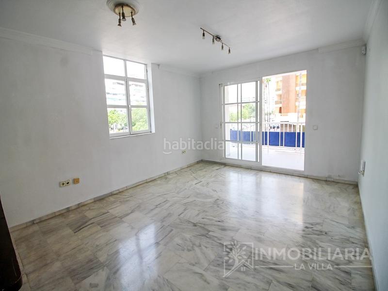 Foto dedf88ca-f047-4da9-8e3b-29ec5b616df9. Piso gran piso con terraza y piscina en Castillo Sohail - Myramar Fuengirola