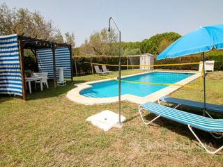 Lloguer Masia  N/a. Alquiler vacacional  casa de campo con piscina en los llanos, co