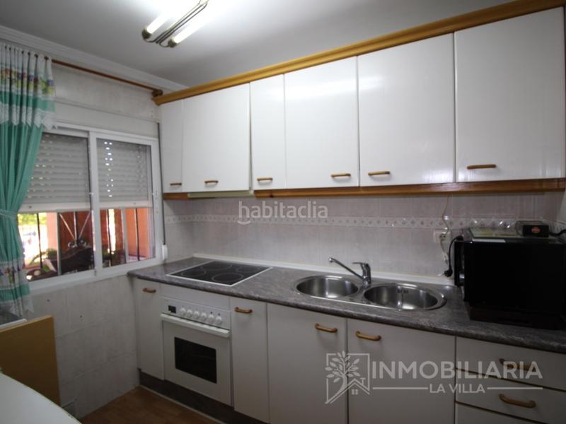 Foto 9c740e91-a4af-4d95-9609-f81128b58032. Casa  grande con garaje en alhaurin de la torre. en Alhaurín de la Torre