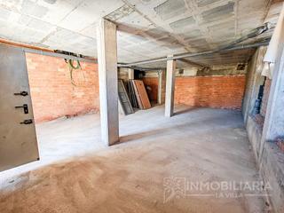 Location Local commercial  N/a. Se alquila local comercial en esquina