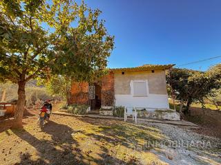 Bauernhof  Diseminados cortijo benitez. Terreno rústico en coín con casa de 80m