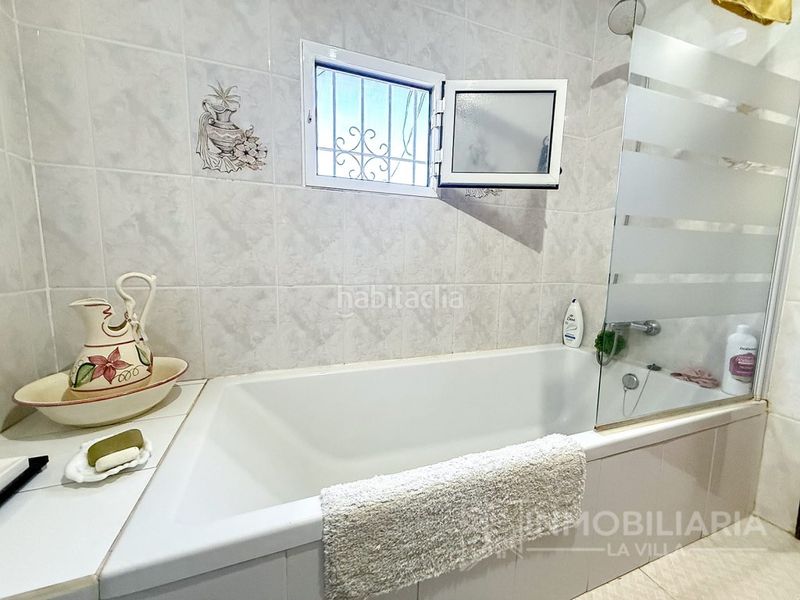 Foto ae644199-ba0f-4a6c-a0d5-03924e47c364. Masia a Álora