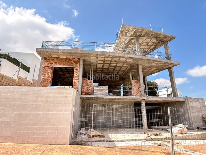 Foto 1655a0fa-2da0-487c-baba-aa03a7580433. Casa amb aparcament piscina a Coín