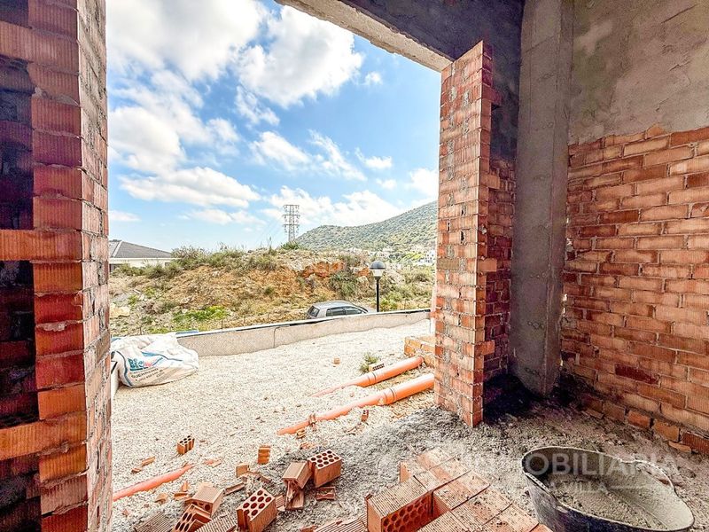 Foto 6608eeeb-8bfd-48db-8336-c9a9ade63c3a. Casa amb aparcament piscina a Coín