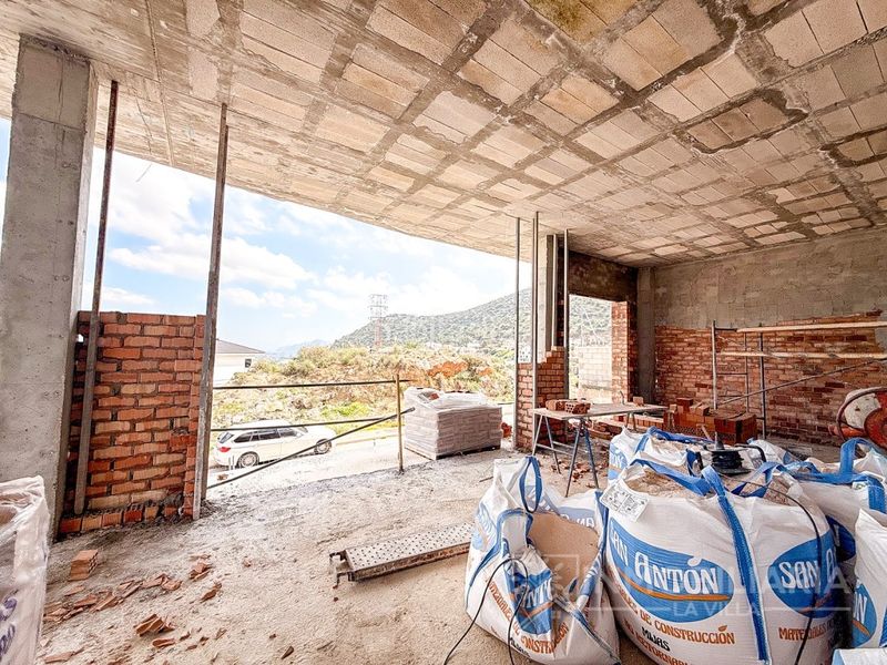 Foto a8109021-6fd0-4293-9e84-95d3af5ee7ba. Casa amb aparcament piscina a Coín