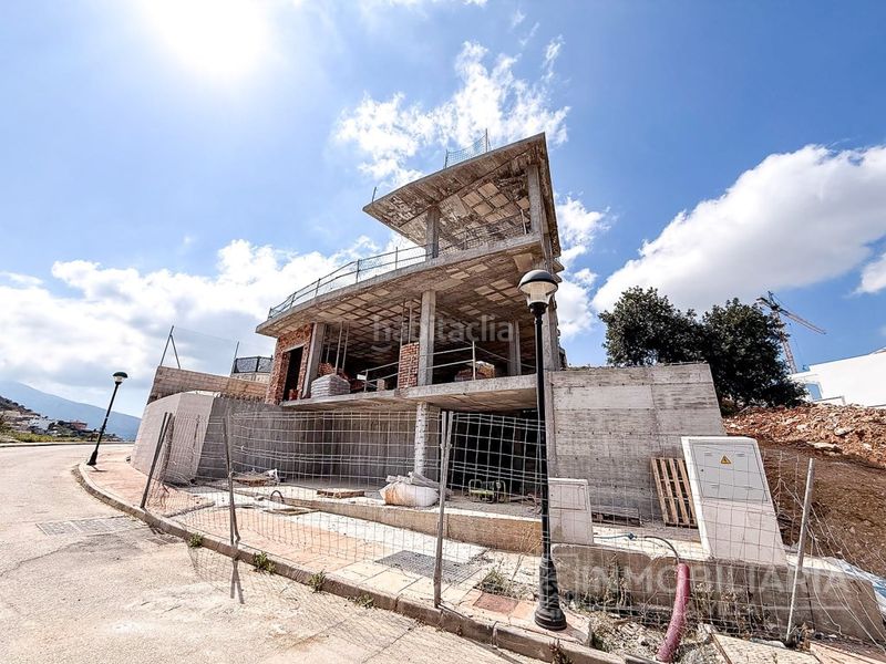 Foto c974a1d5-6f44-4f7d-a268-a3eff6f9a7f6. Casa amb aparcament piscina a Coín