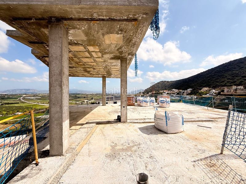 Foto d981b3b0-6c98-4673-8033-8d7fb053eb83. Casa amb aparcament piscina a Coín